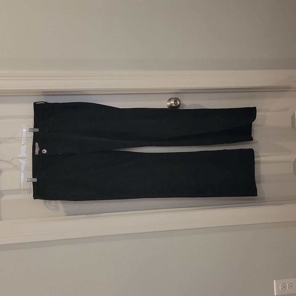 Banana Republic Navy velvet pants Size 32 . Excellent condition.